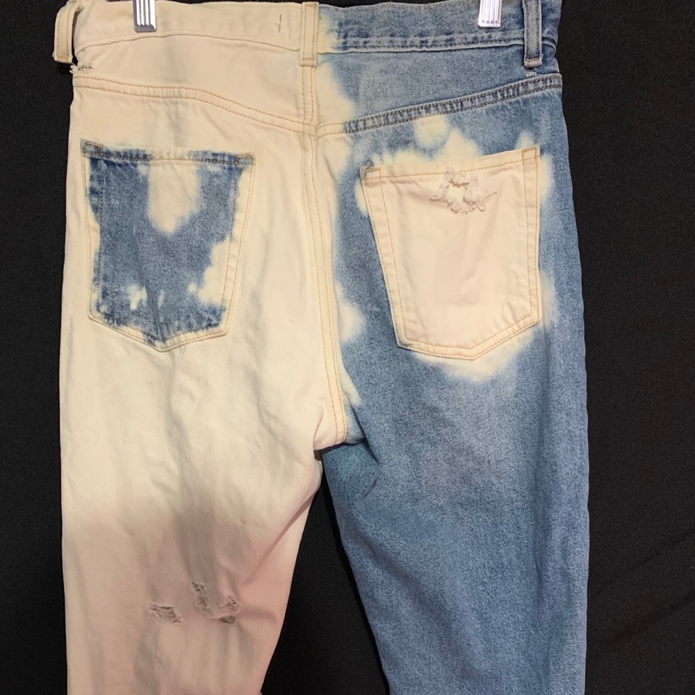 Jeans - Picture 2 of 4